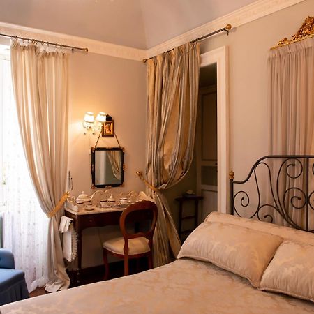 Casa Isabella B&B Рока Сан Джовани Екстериор снимка