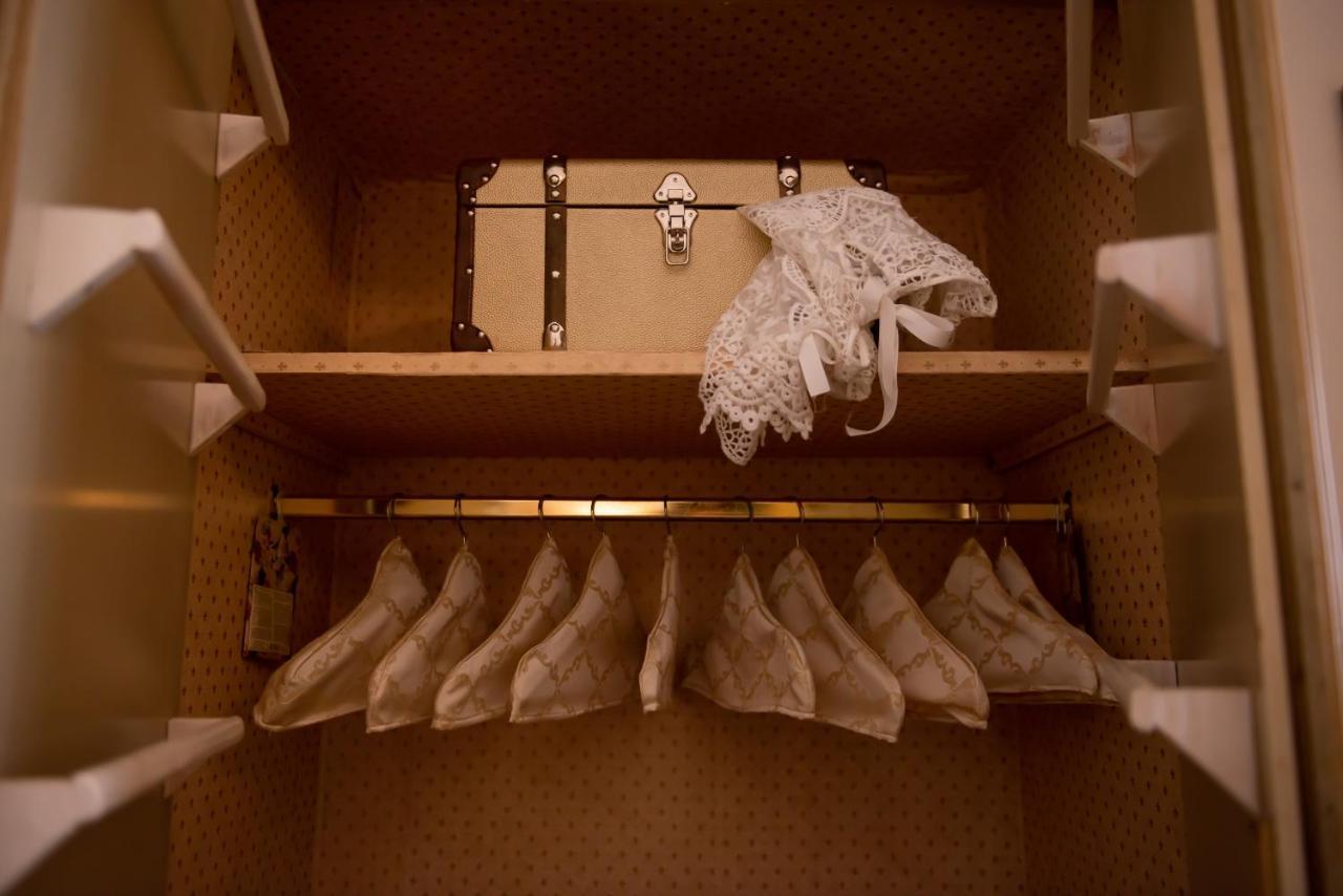 Casa Isabella B&B Рока Сан Джовани Екстериор снимка