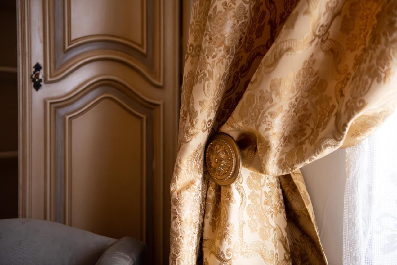 Casa Isabella B&B Рока Сан Джовани Екстериор снимка