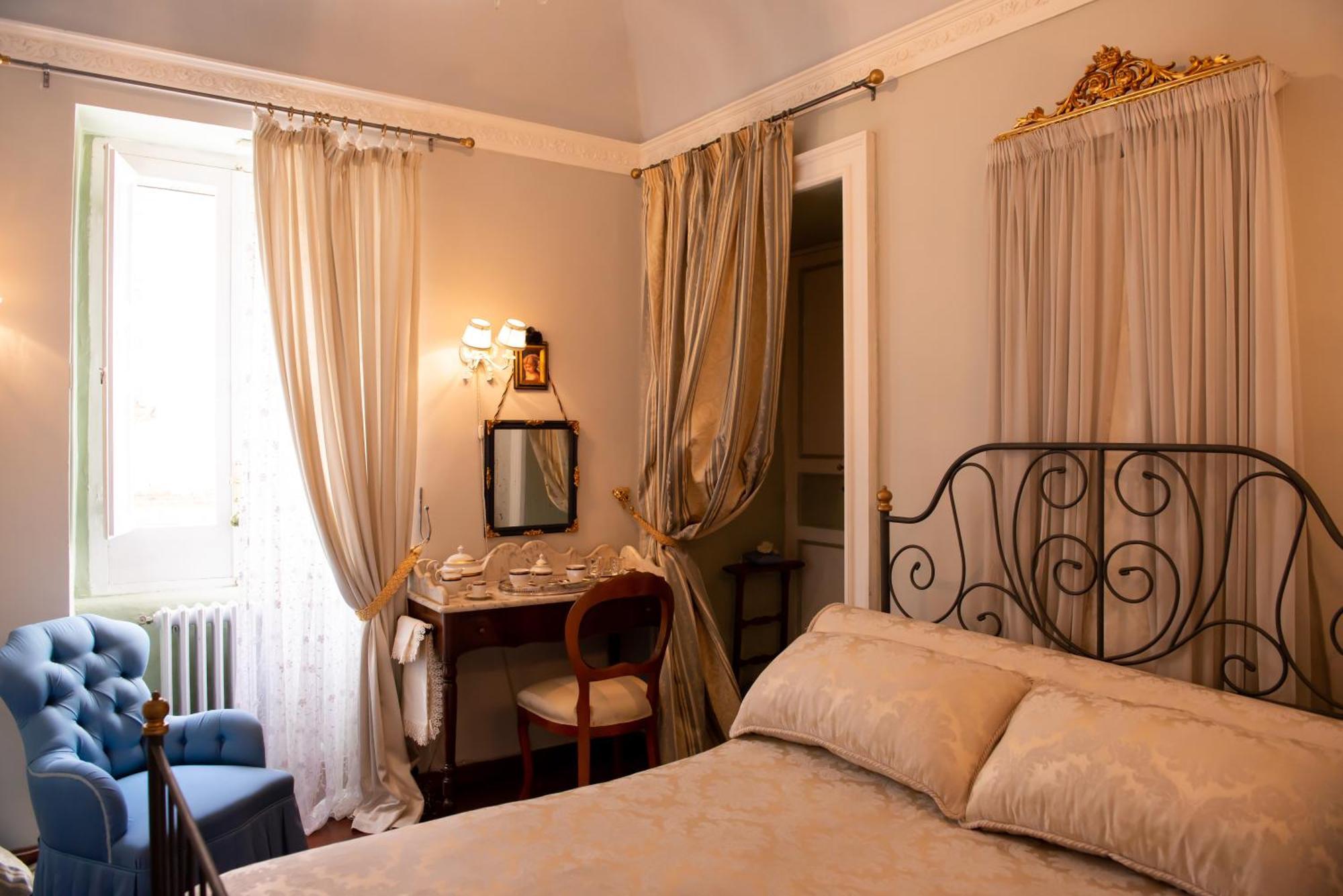 Casa Isabella B&B Рока Сан Джовани Екстериор снимка