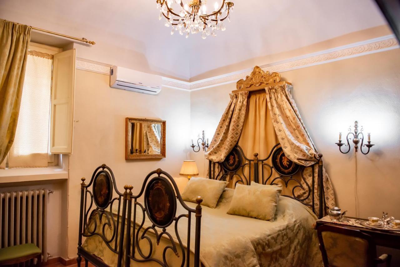 Casa Isabella B&B Рока Сан Джовани Екстериор снимка