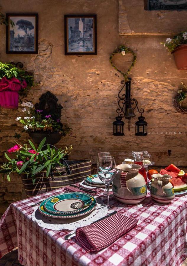 Casa Isabella B&B Рока Сан Джовани Екстериор снимка